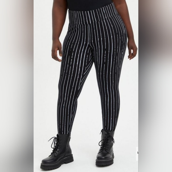 TORRID DISNEY Nightmare Before Christmas Jack Skellington Stripe Ponte Pant! NWT - Picture 3 of 10
